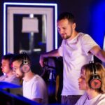 Bukan Cuma Pemain: 10 Kontribusi Besar Coach dan Analis untuk Kemenangan Tim Esports